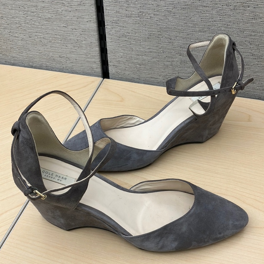 Cole Haan Gray Suede Wedge Shoe 10M